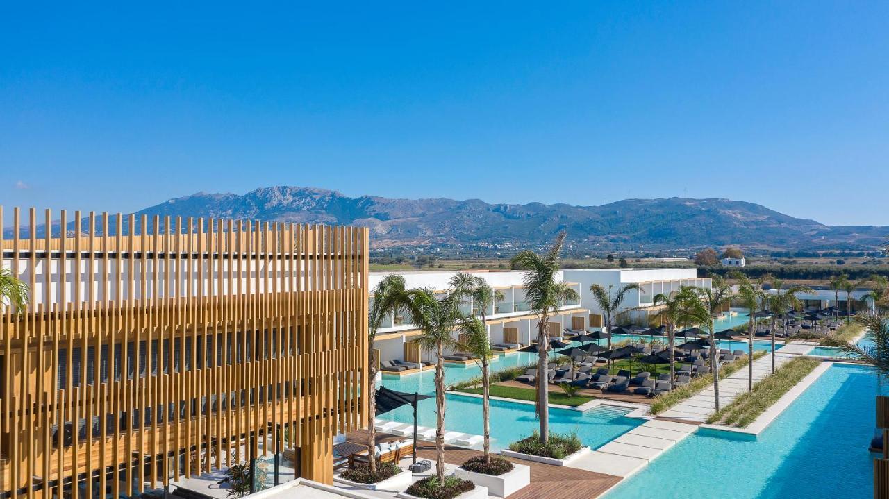 D' Andrea Lagoon All Suites - Adults Only Marmari  Bagian luar foto The Village Outlet Center