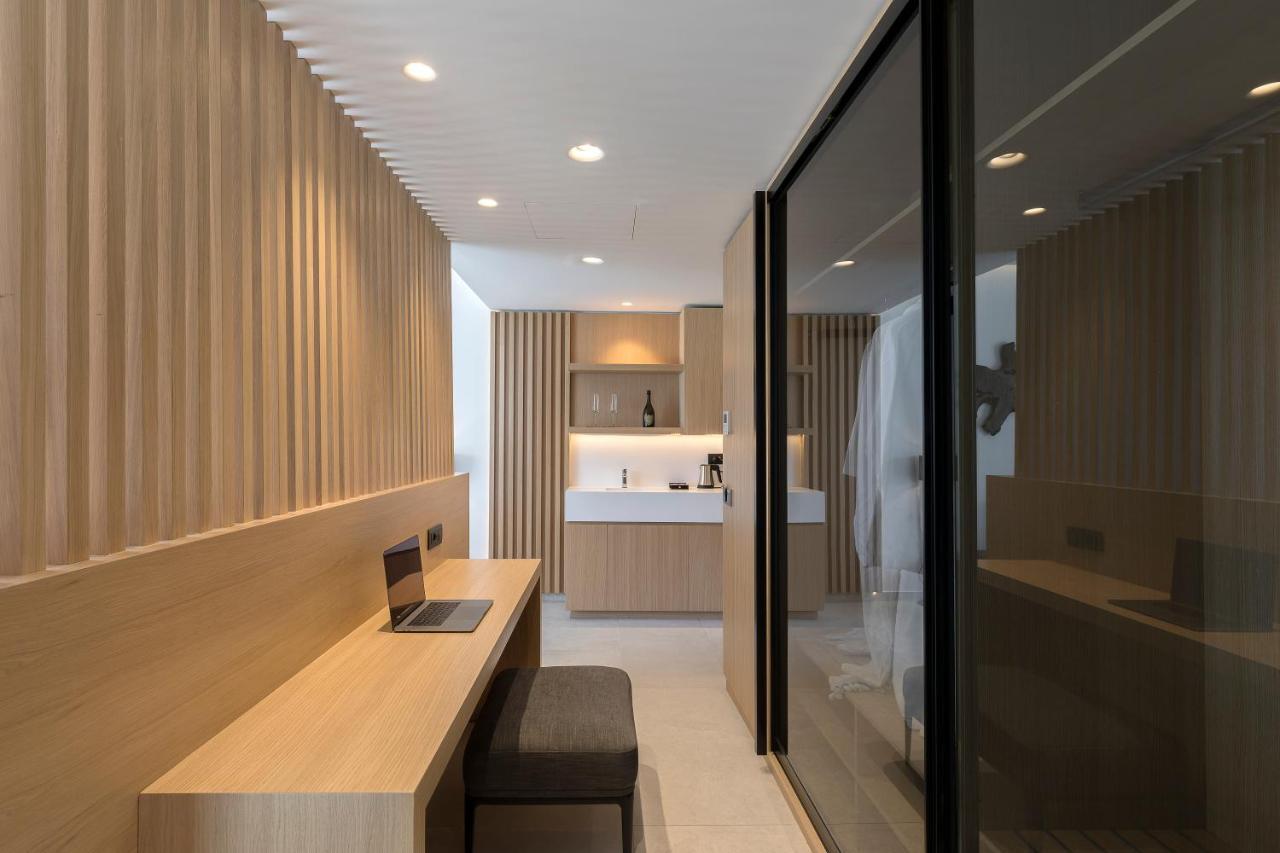 D' Andrea Lagoon All Suites - Adults Only Marmari  Bagian luar foto A typical apartment at The Park