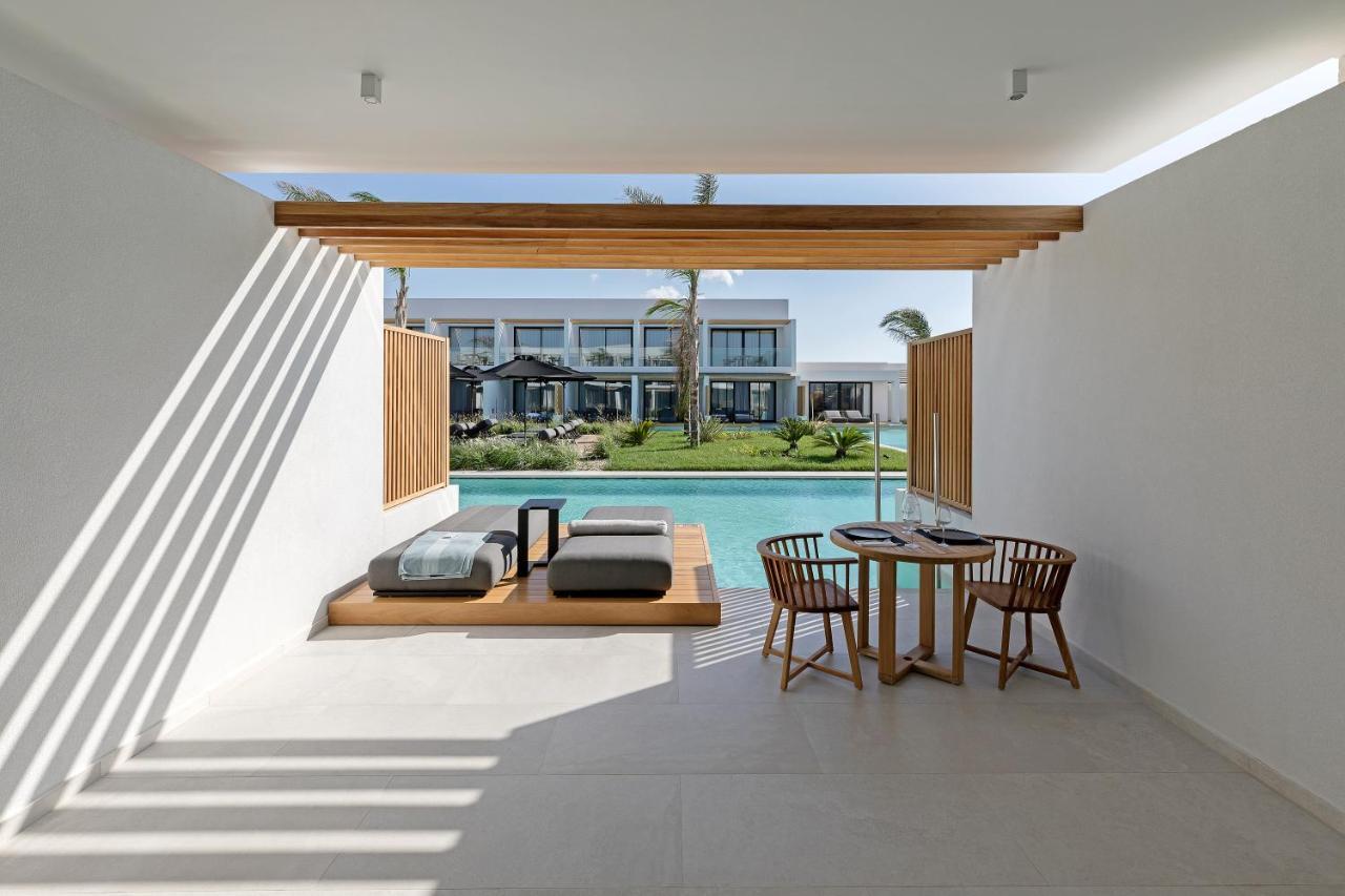 D' Andrea Lagoon All Suites - Adults Only Marmari  Bagian luar foto The hotel's pool